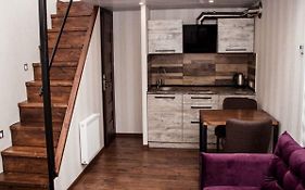 Apartment In The City Center In The House With Atlantes